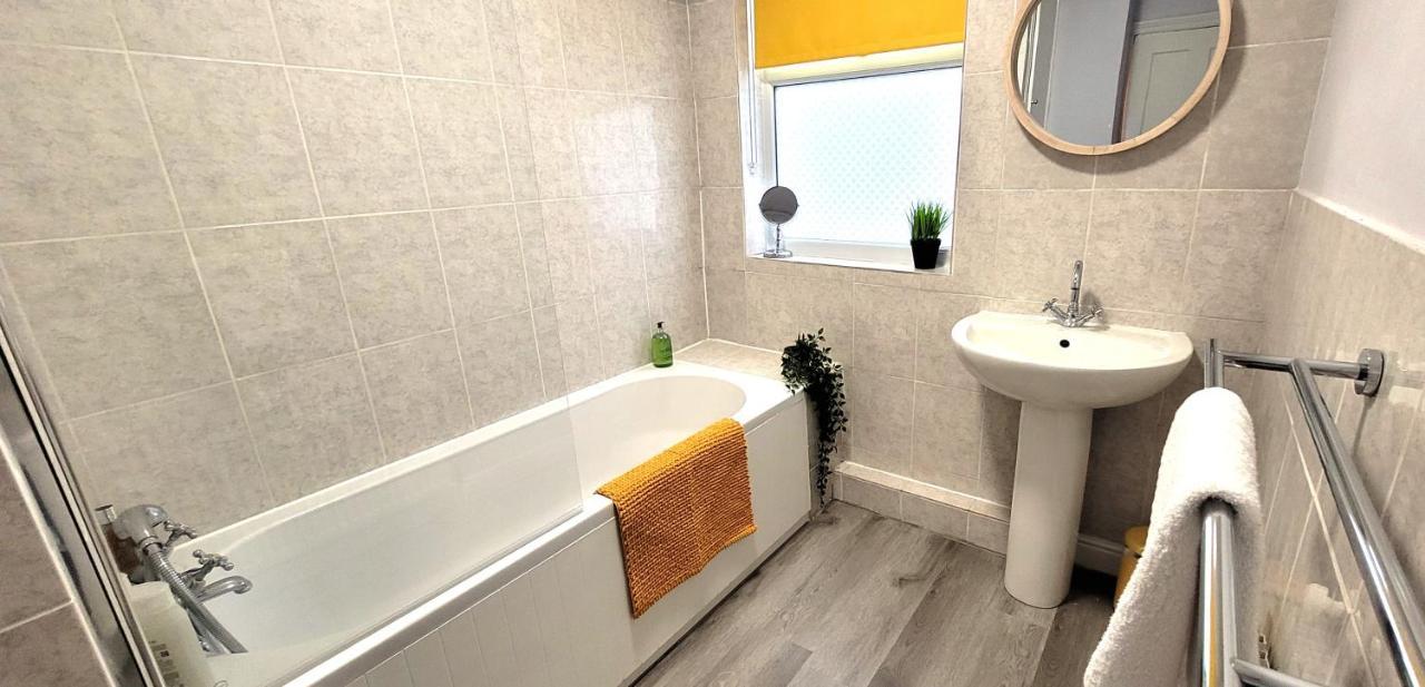 Hartoft St - 2 Bed Near River يورك المظهر الخارجي الصورة